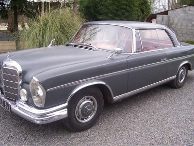 Restauration MERCEDES 220 SE coupé DE 1965